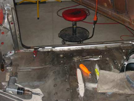 Rocker to floor seam 2