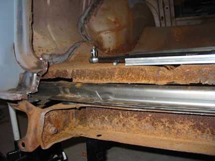 Trunk floor alignment