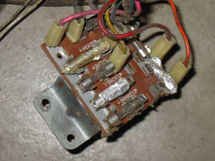 Fuse block with tin foil