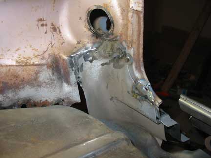 Passenger trunk corner dressed