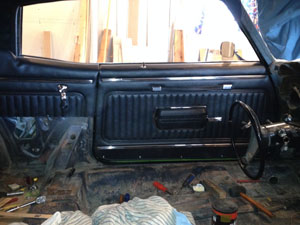 Door glass installed