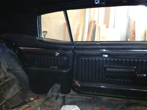 Armrests in place