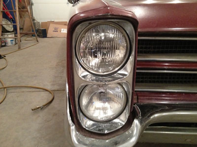 Passenger headlamp