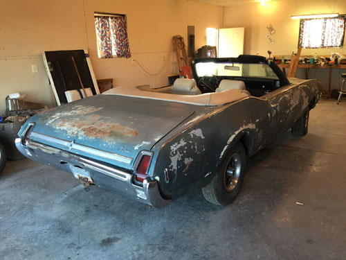 Cutlass front view