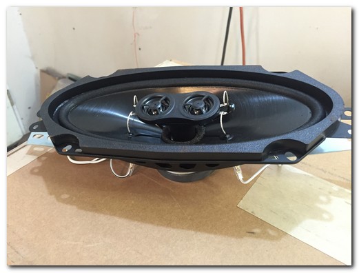 Stereo speaker